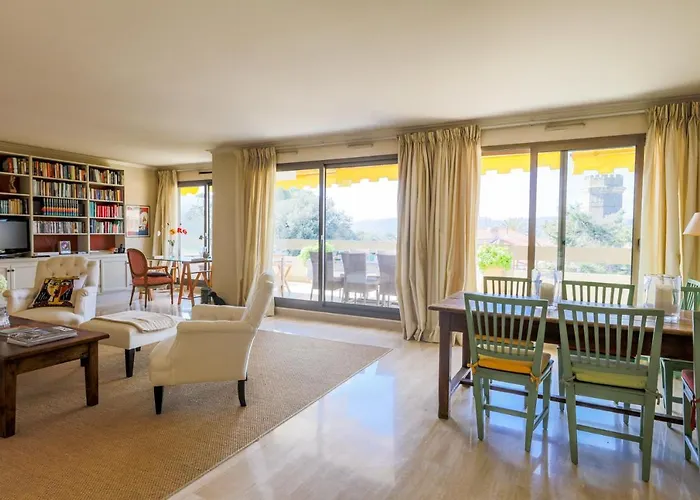 Le Chateau De La Pinede Ap4198 By Riviera Homes Juan-les-Pins