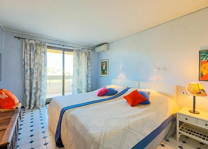 Le Chateau De La Pinede Ap4198 By Riviera Homes 胡安莱潘